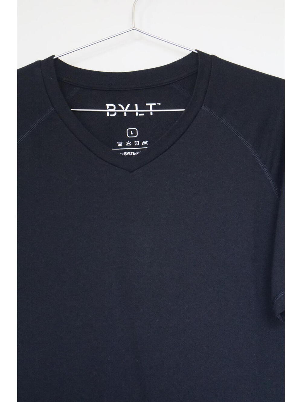 BYLT‎ Premium Basics Drop-Cut V-Neck size Large - Picture 7 of 7